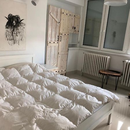 Appartement Artistic Luxury à Skopje Extérieur photo